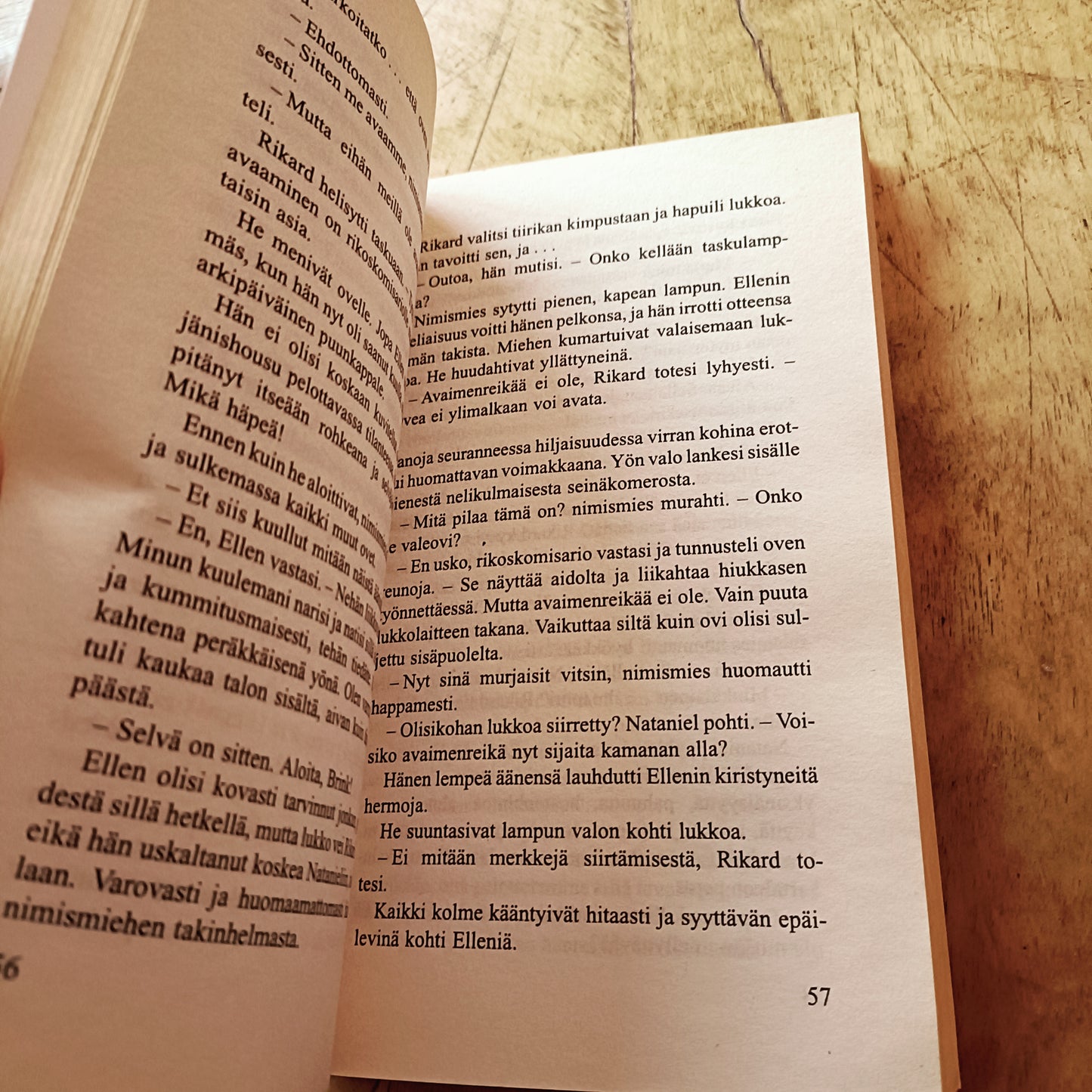 Jääkansan tarina 39 - Mykkien äänten huuto - Margit Sandemo