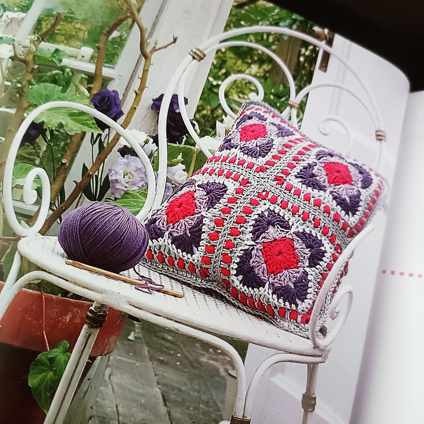 100 isoäidinneliötä - Perinteisen virkkausmallin uudet kuviot