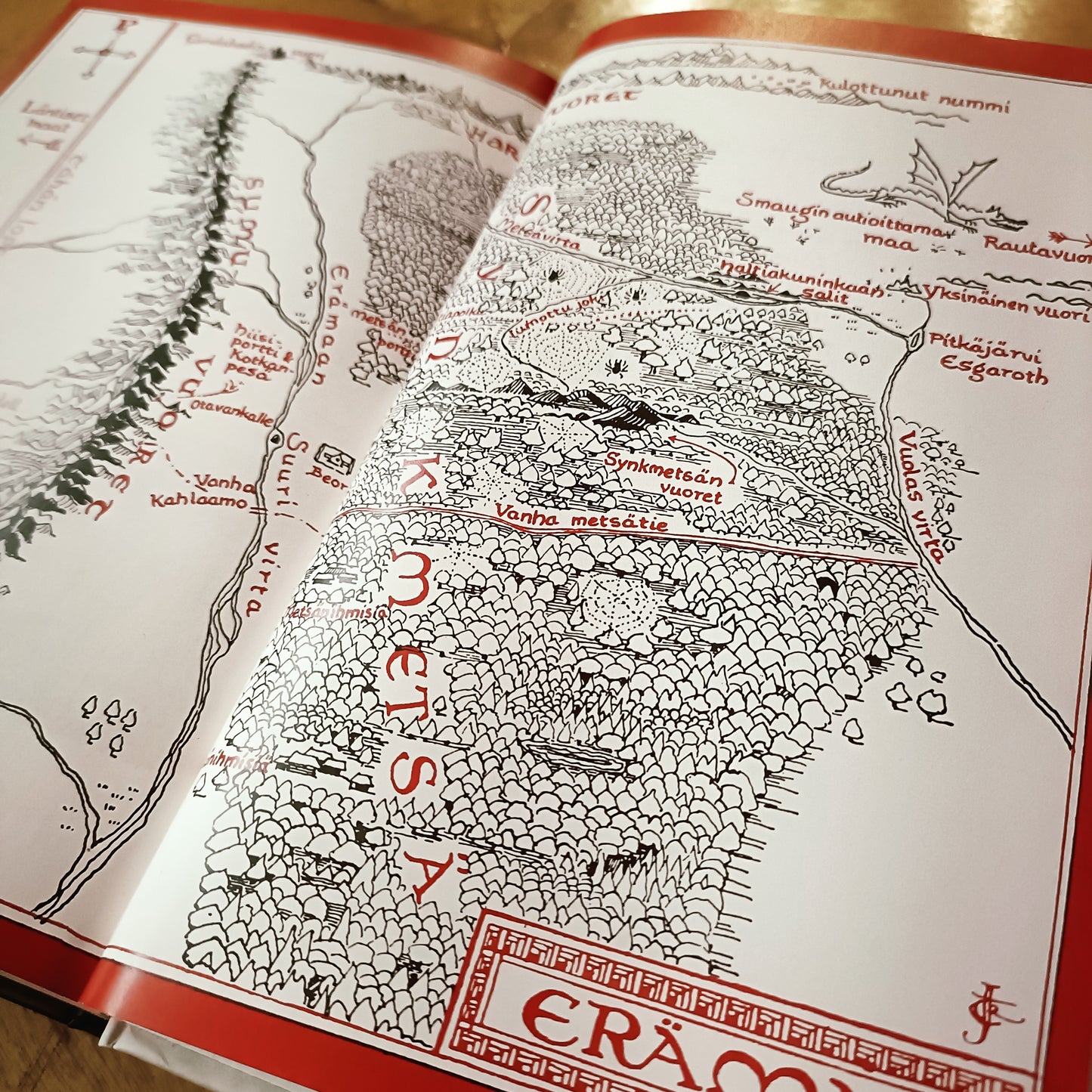 Hobitti - J. R. R. Tolkien