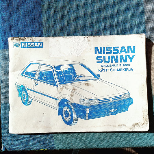 Nissan Sunny mallisarja B12/N13 käyttöohjekirja