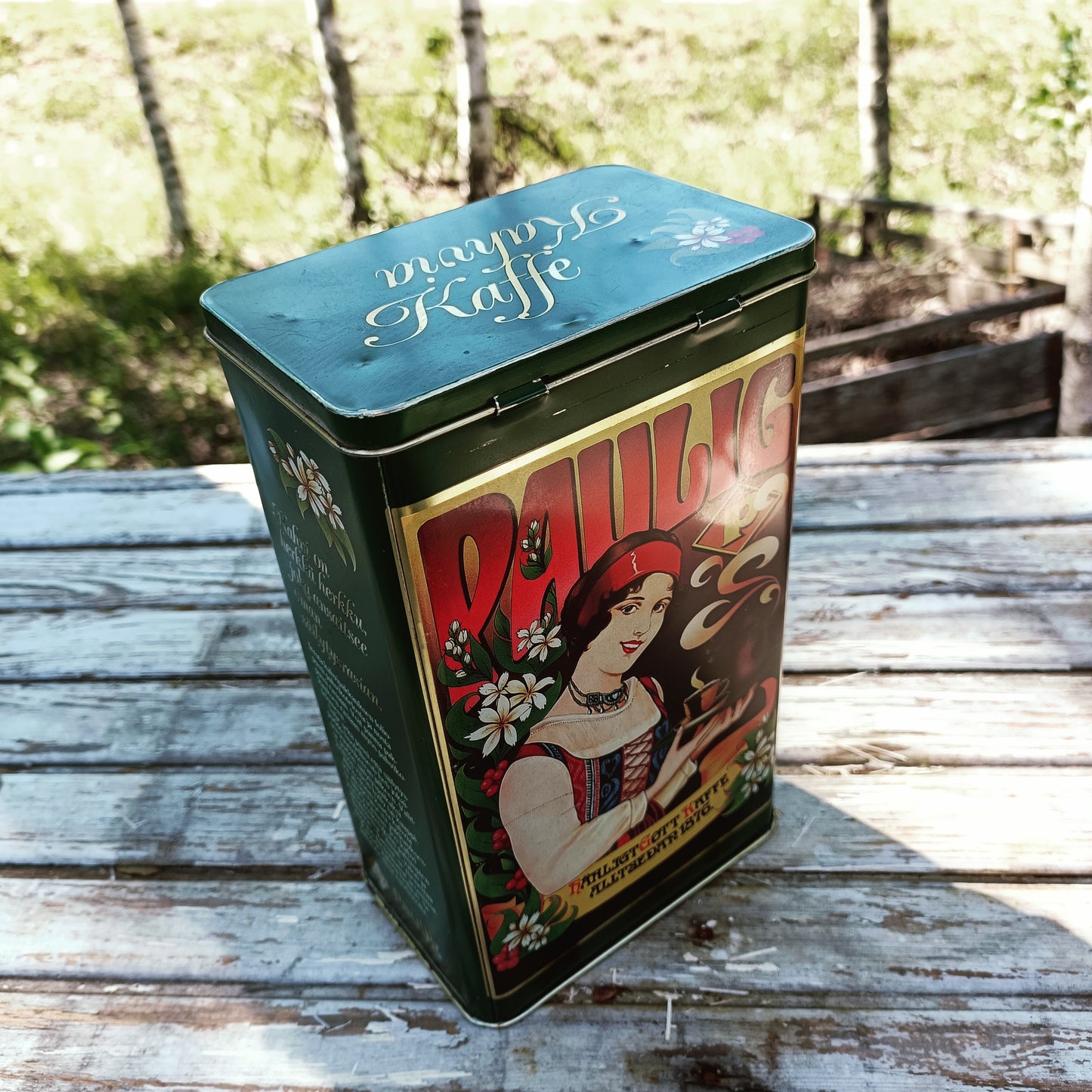 Paulig vihreä peltinen kahvipurkki kannella