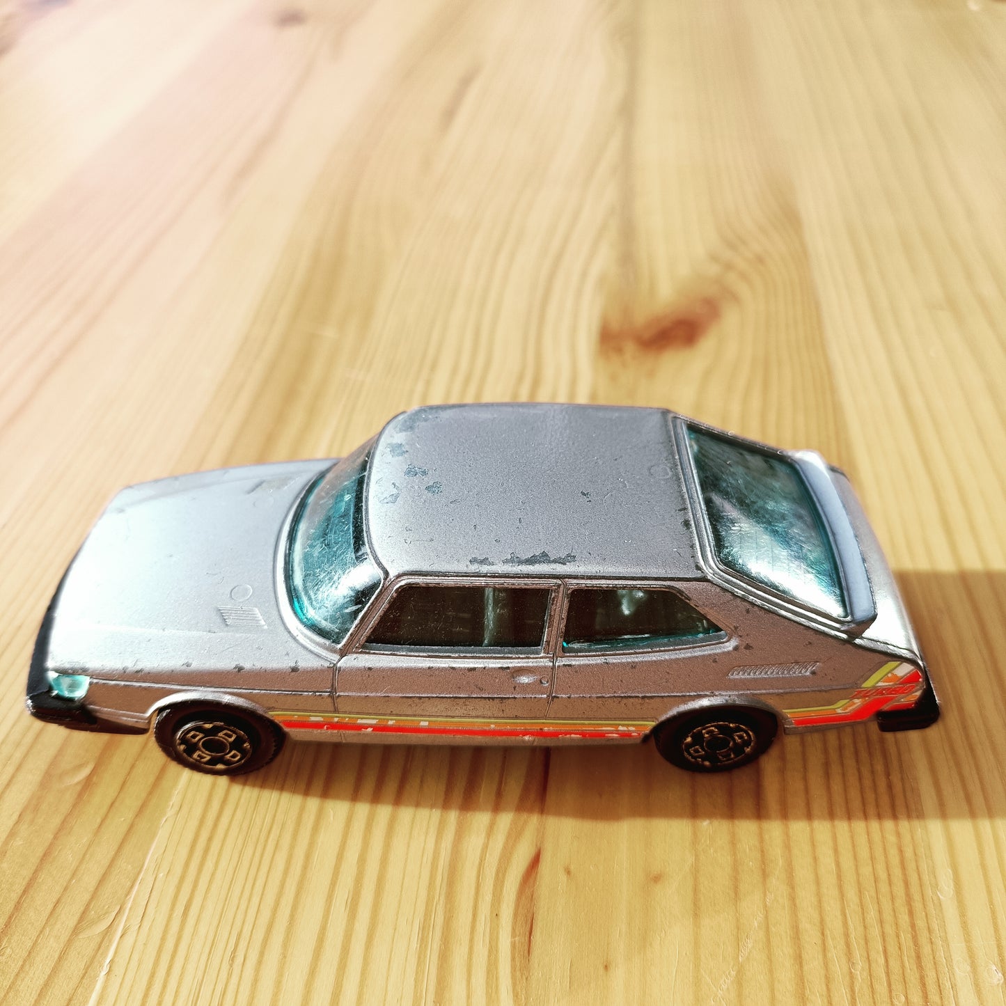 Bburago Saab 900 Turbo 1/43