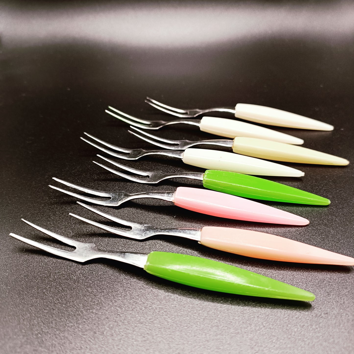 Vintage leikkelehaarukat 1970-luvulta