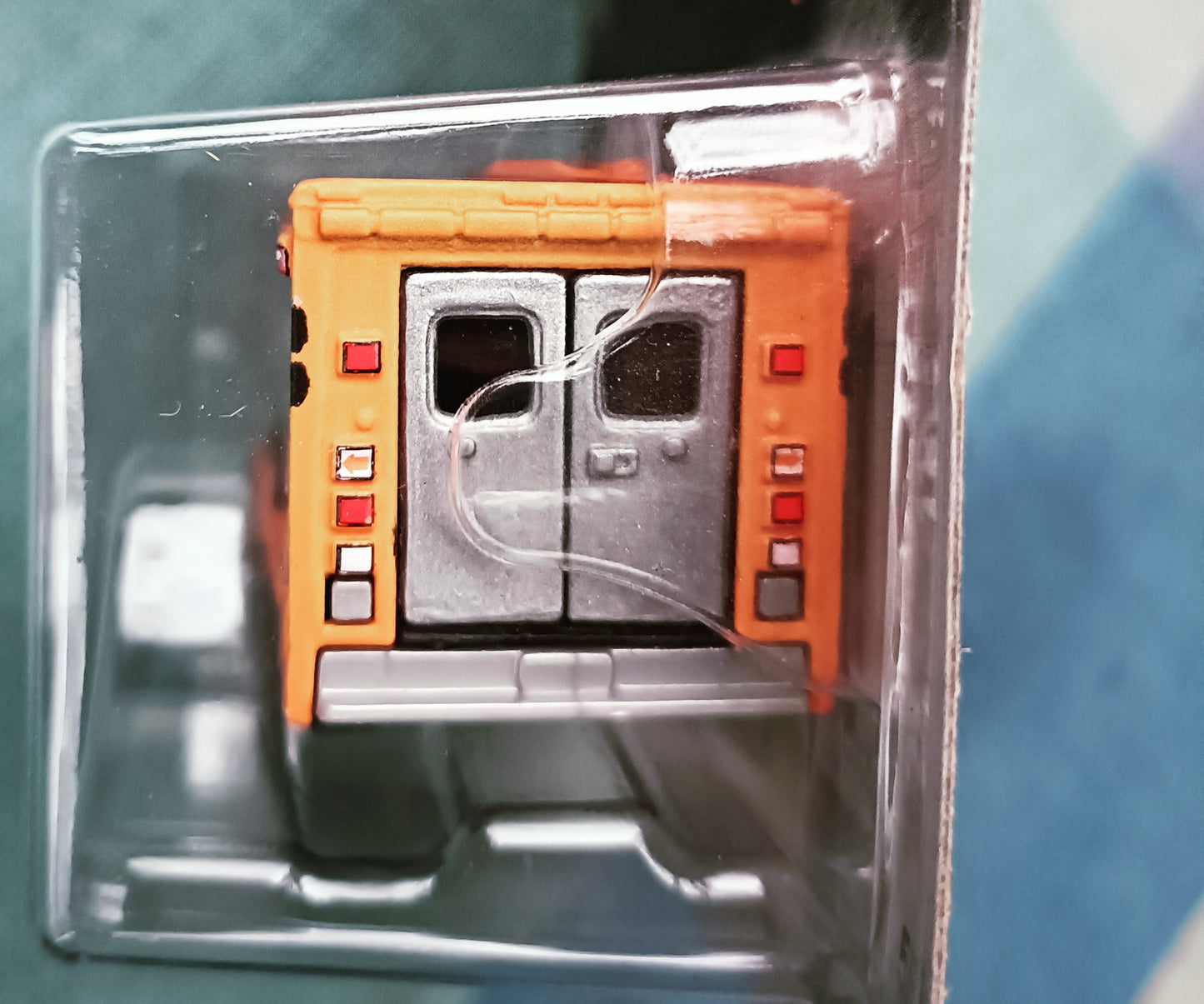 Matchbox Ram Ambulance 2019 - 70 Years - Orange - 1:64