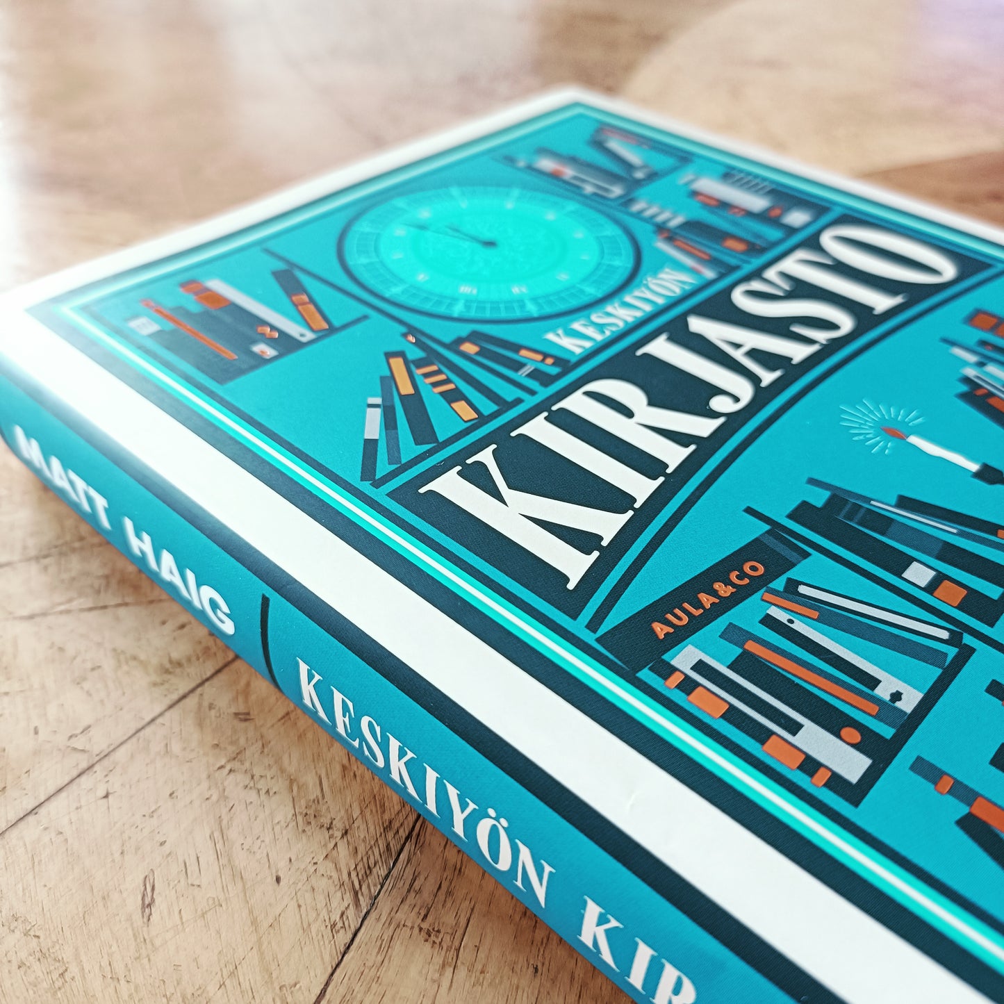 Keskiyön kirjasto - Matt Haig