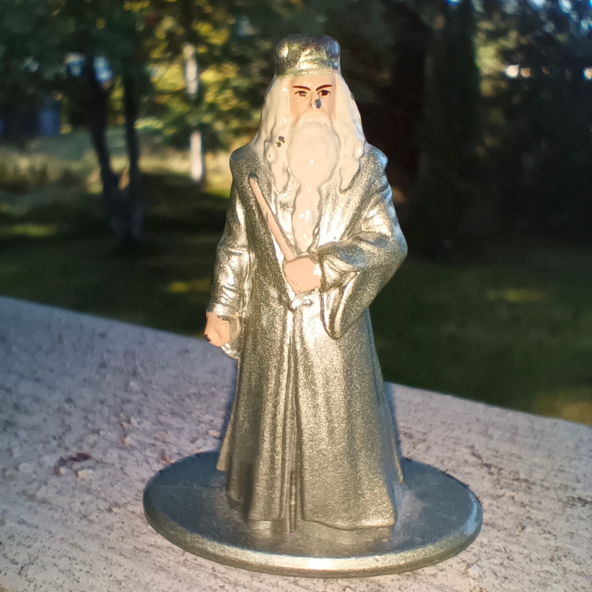 Albus Dumbledore metallifiguuri