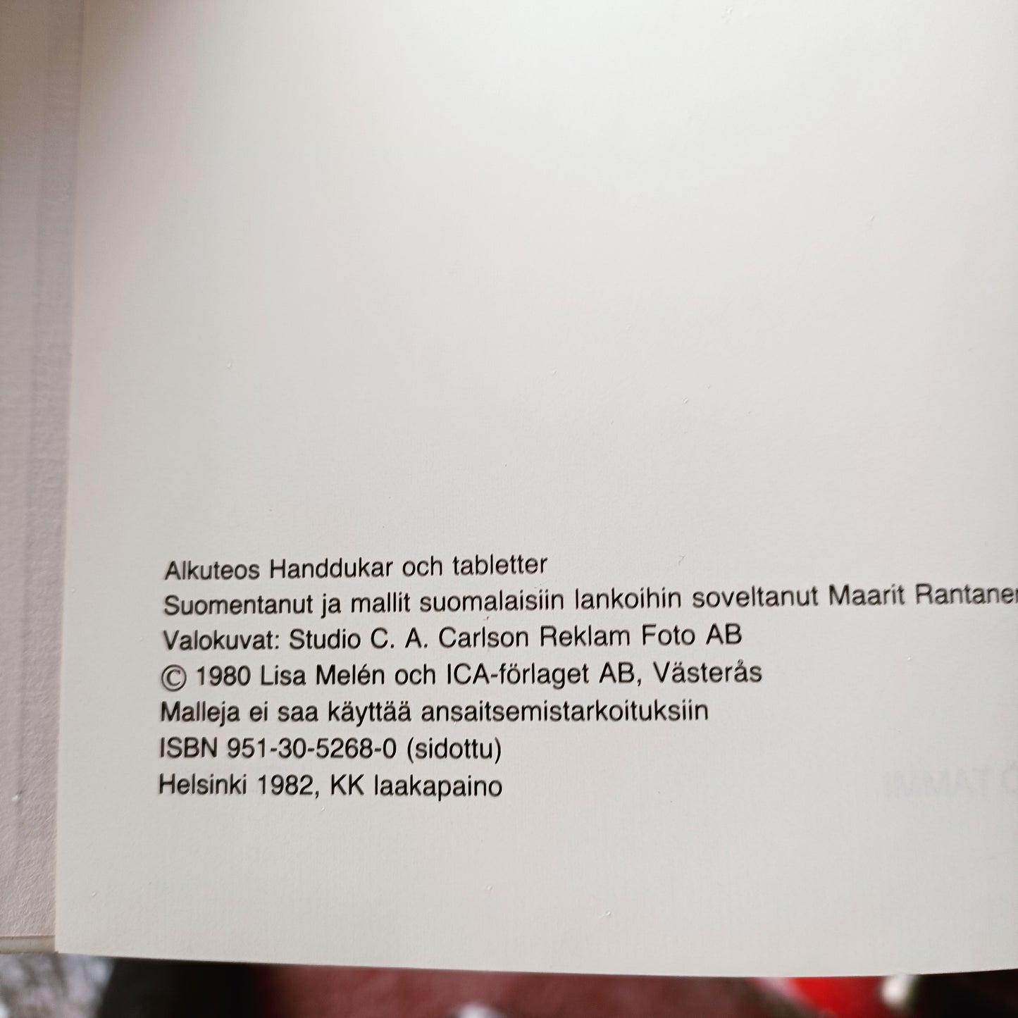 Kudomme pyyhkeitä ja liinoja