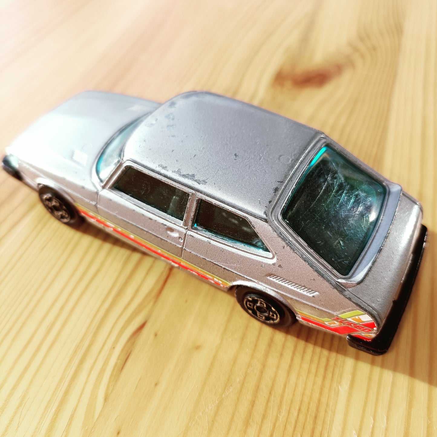 Bburago Saab 900 Turbo 1/43