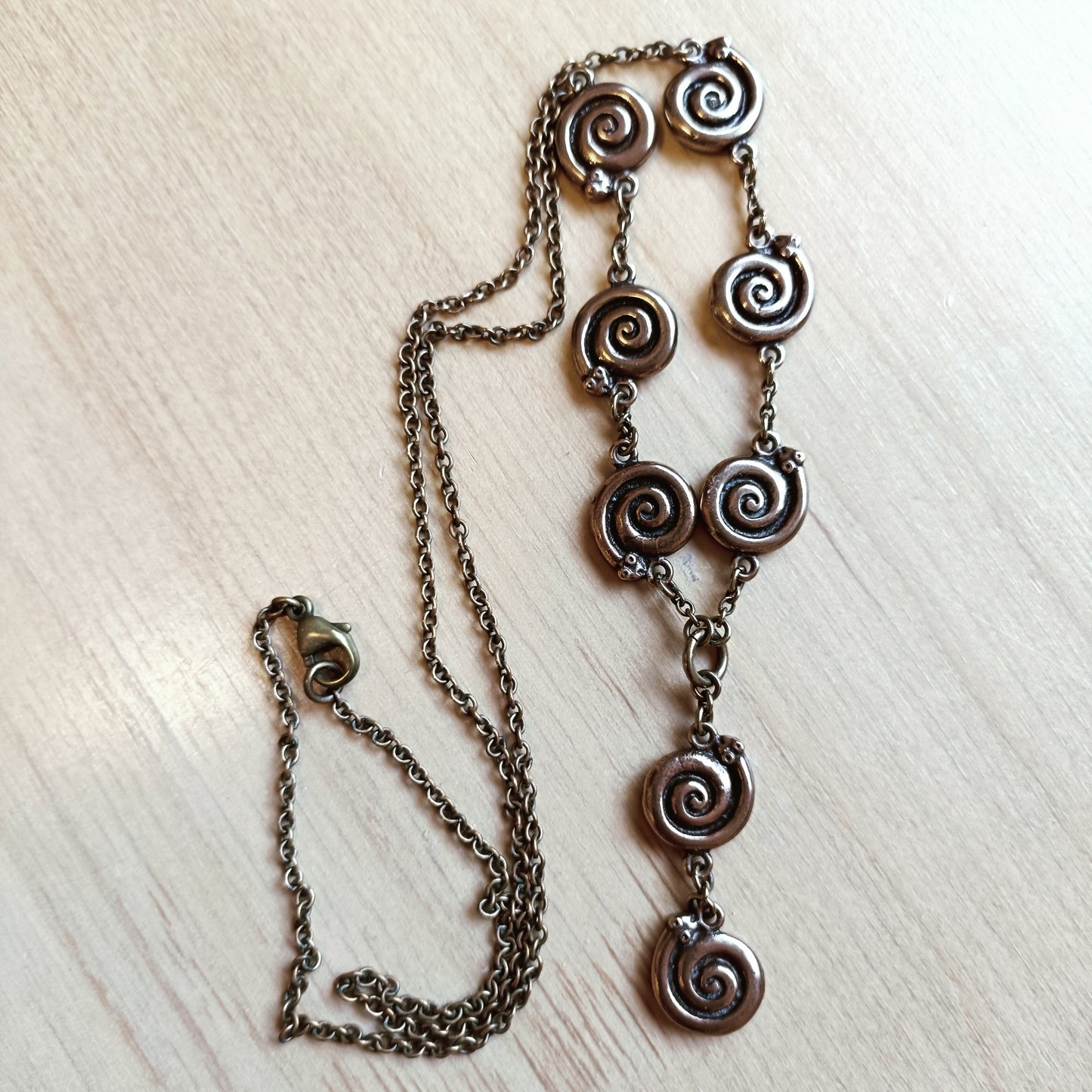 Kalevala Koru Vaskikäärme-kaulakoru - pronssi