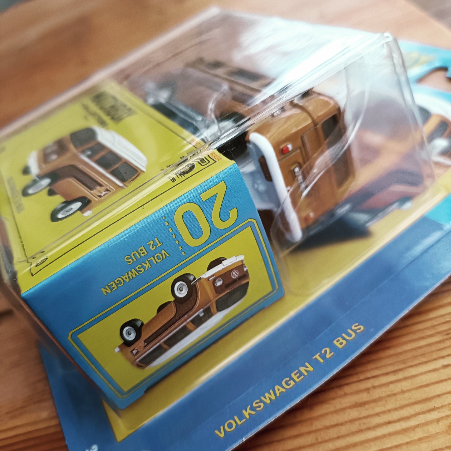 Matchbox Collectors 70 Years - Volkswagen T2 Bus 1:64