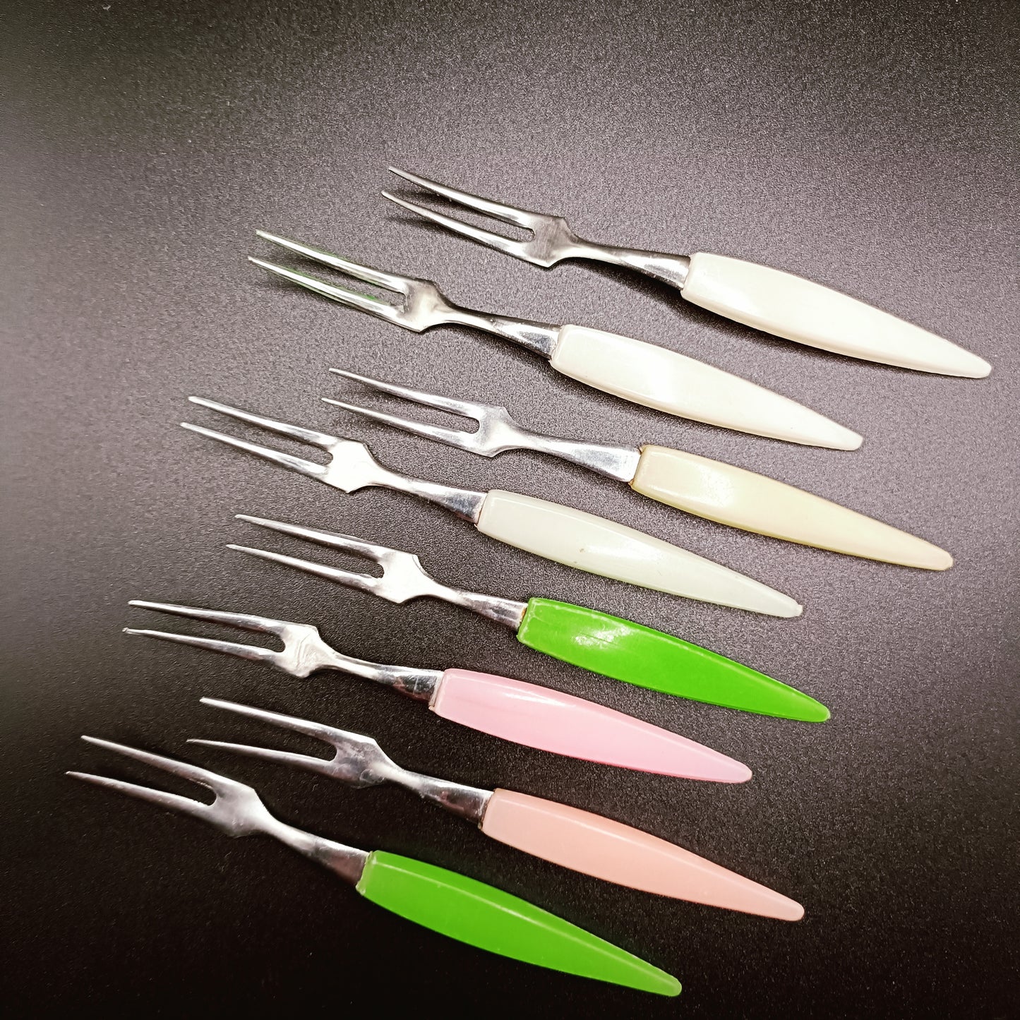 Vintage leikkelehaarukat 1970-luvulta