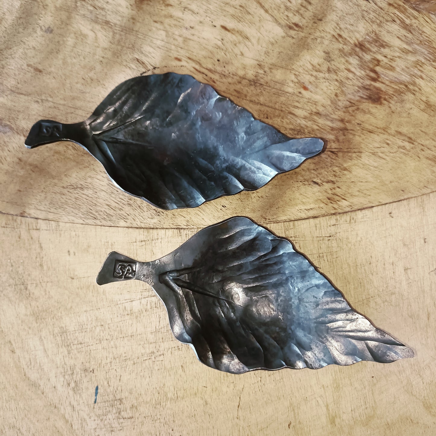 Metalliset lehdet 2 kpl