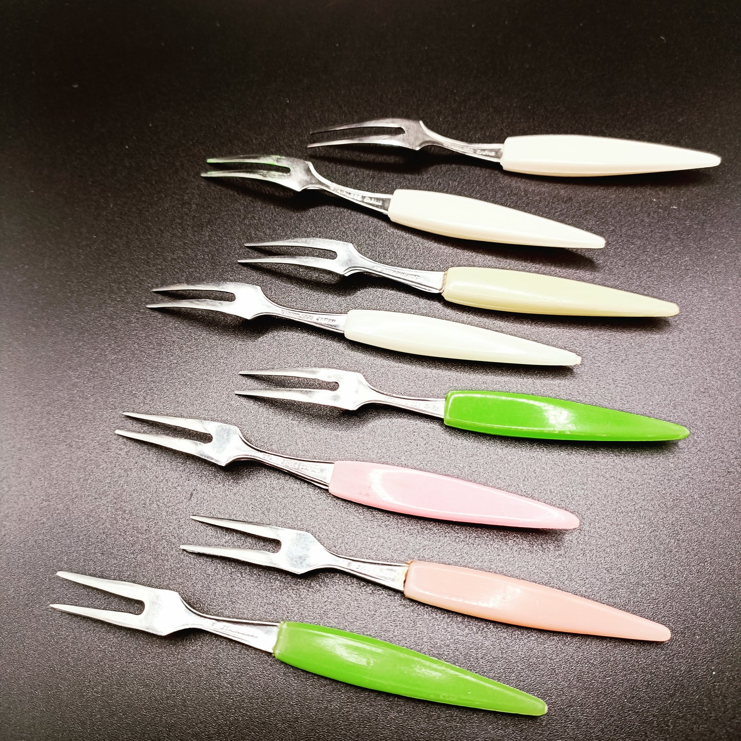 Vintage leikkelehaarukat 1970-luvulta