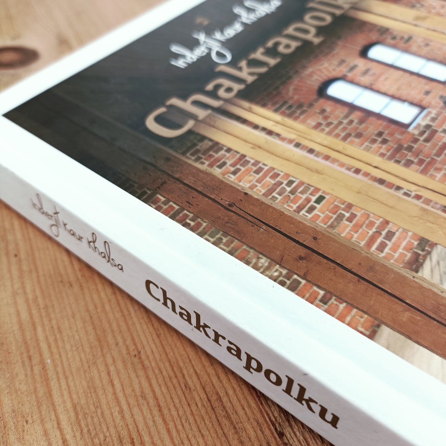 Chakrapolku - Kahdeksan viikon ohjelma luovuuden ja voiman löytämiseen *