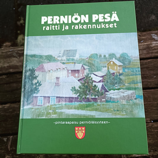 Perniön pesä, raitti ja rakennukset