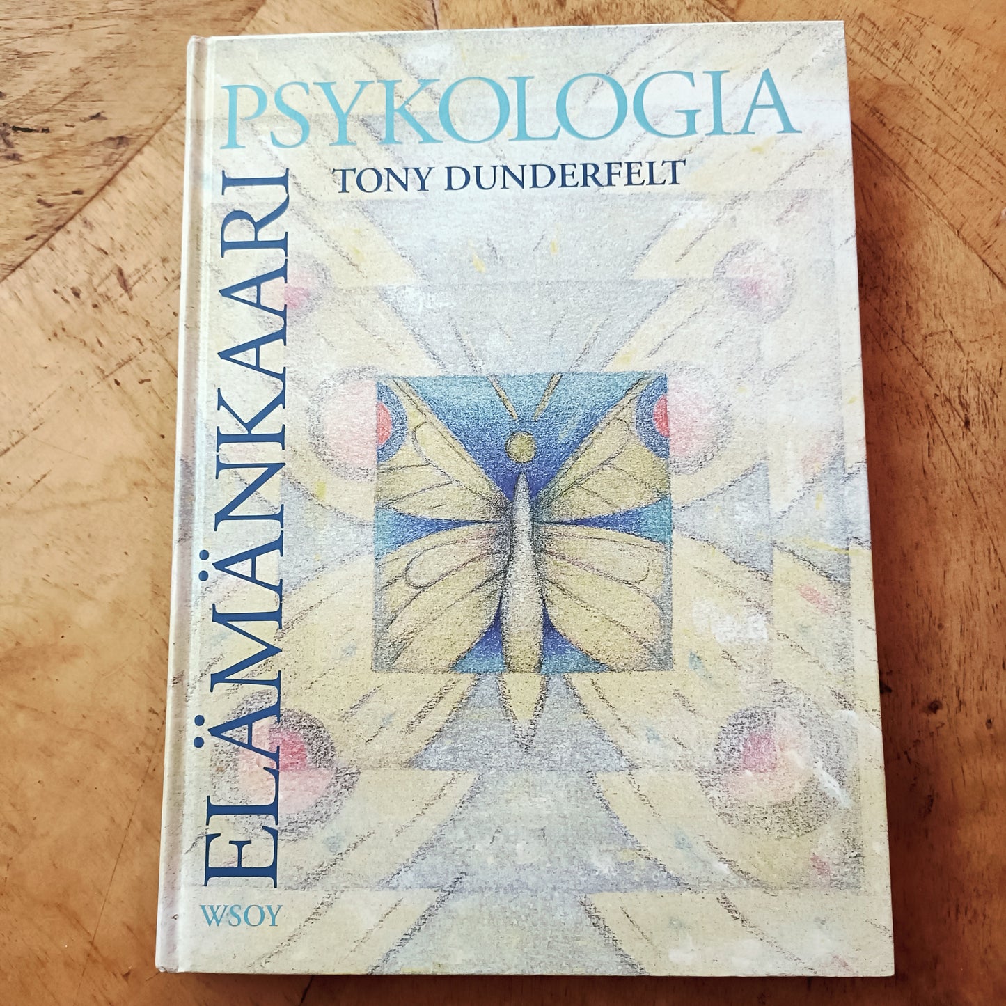 Elämänkaaripsykologia - lapsen kasvusta yksilön henkiseen kehitykseen