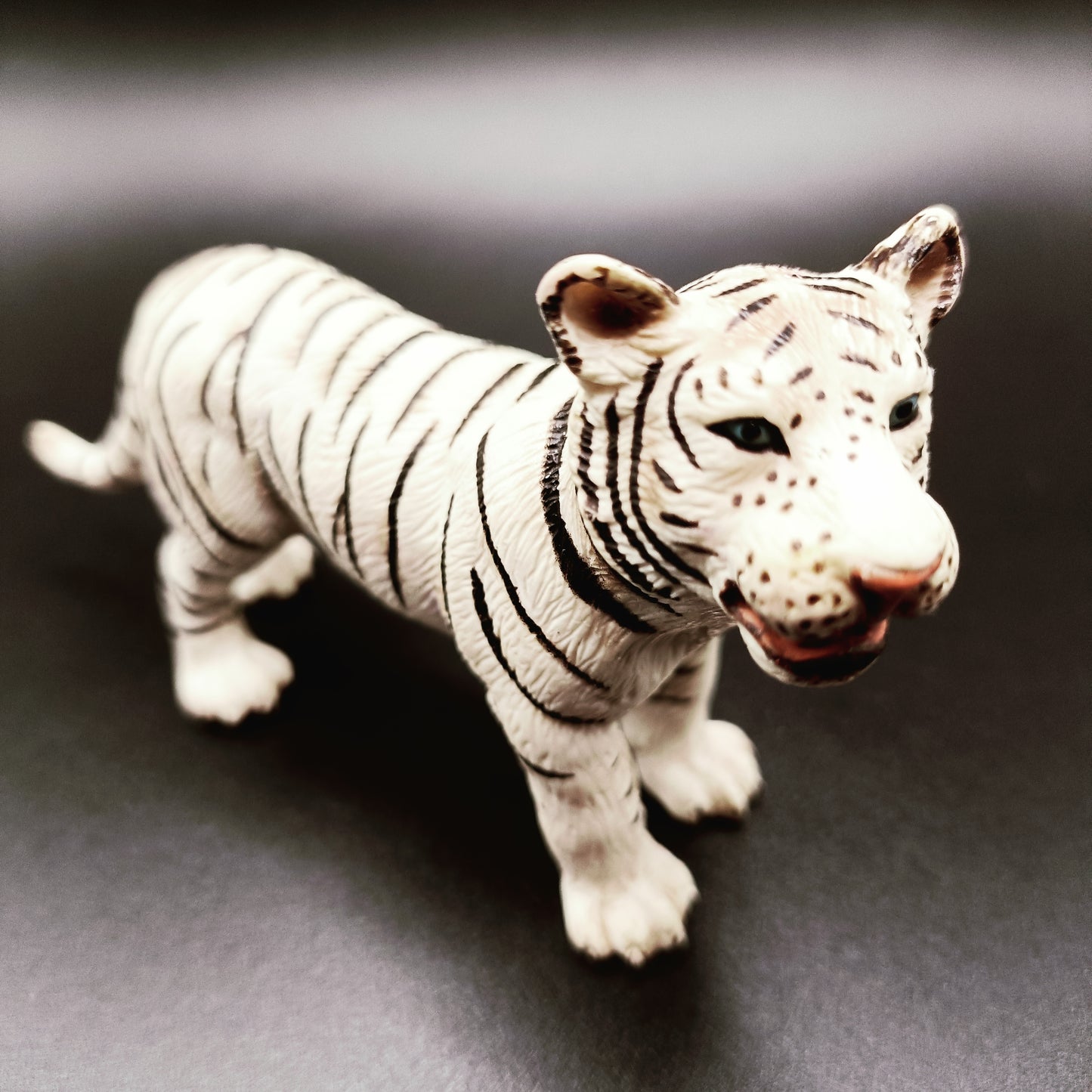 Schleich valkoinen tiikeri 14351