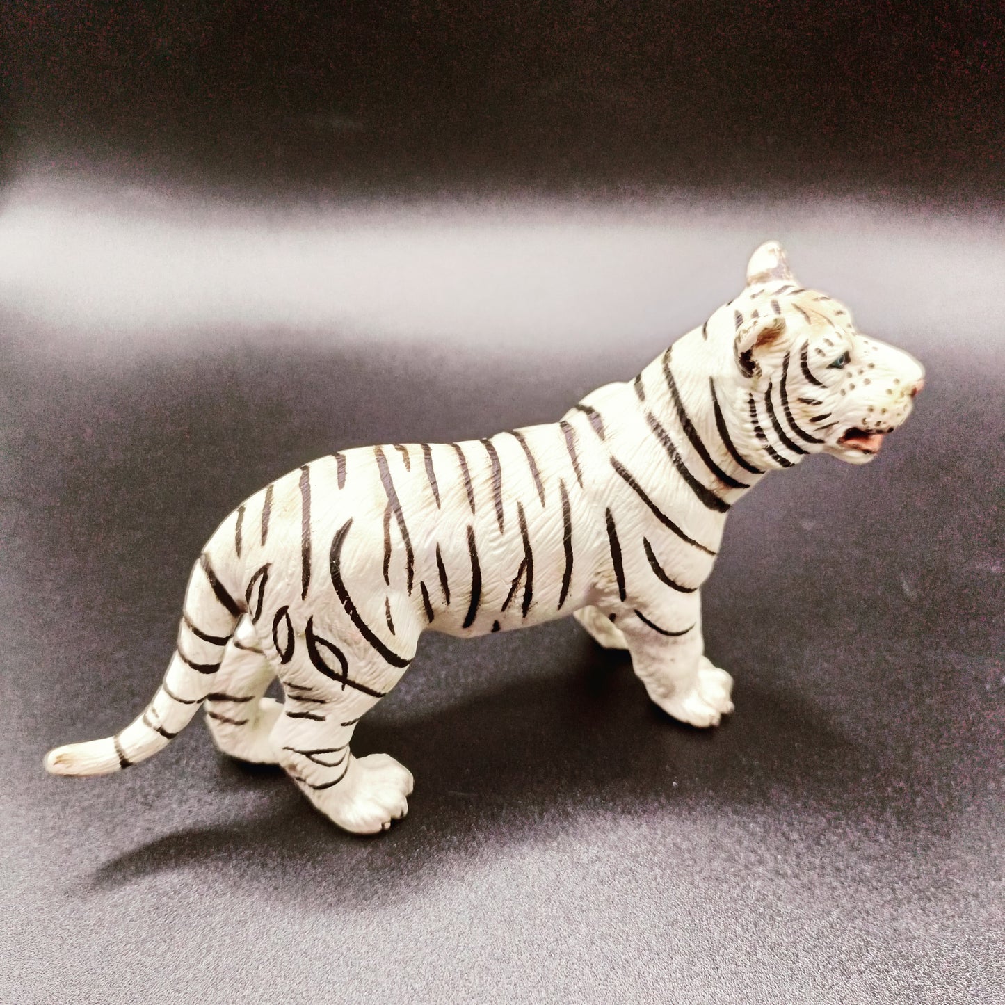 Schleich valkoinen tiikeri 14351