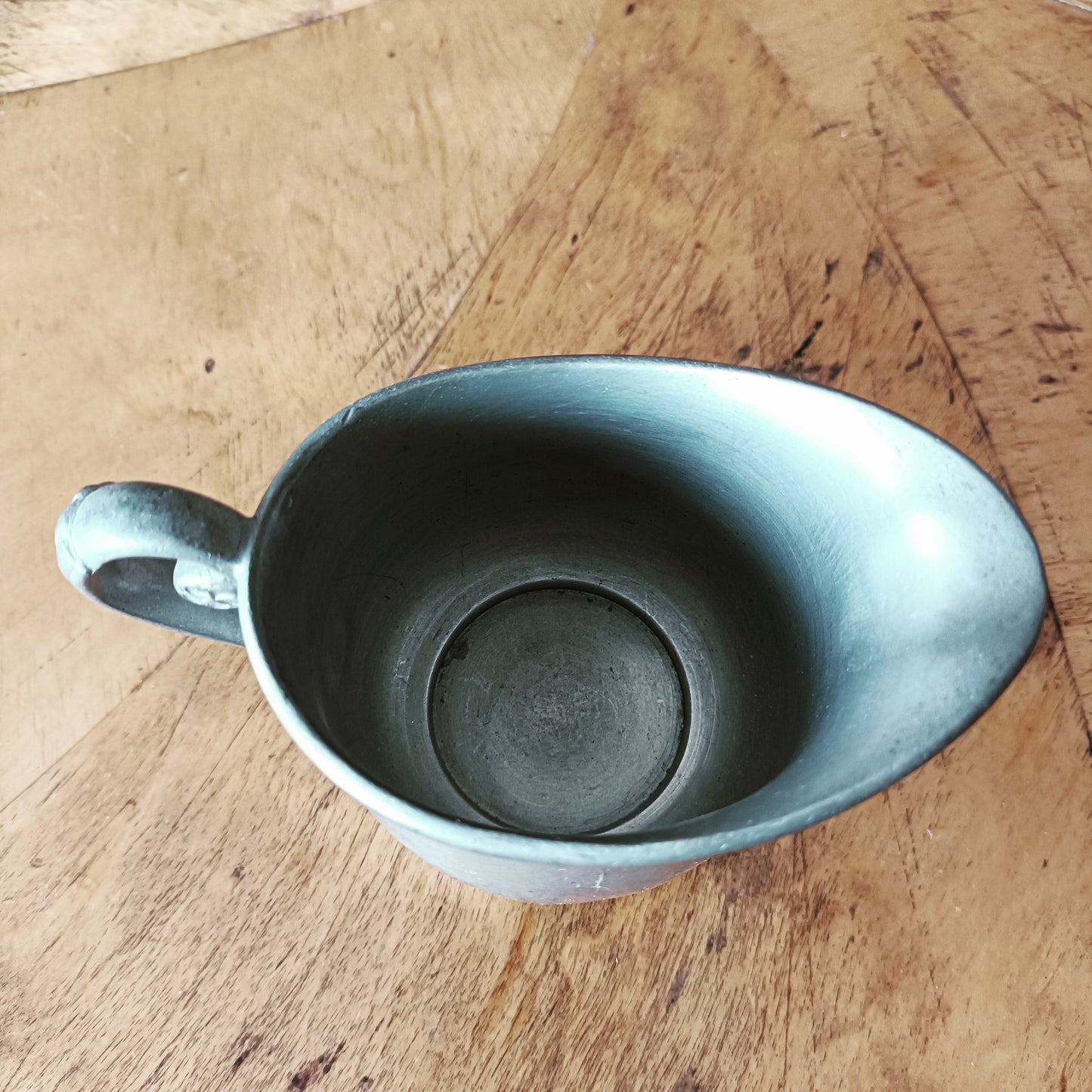 Taidetakomo A. Hakkarainen tina kermakko