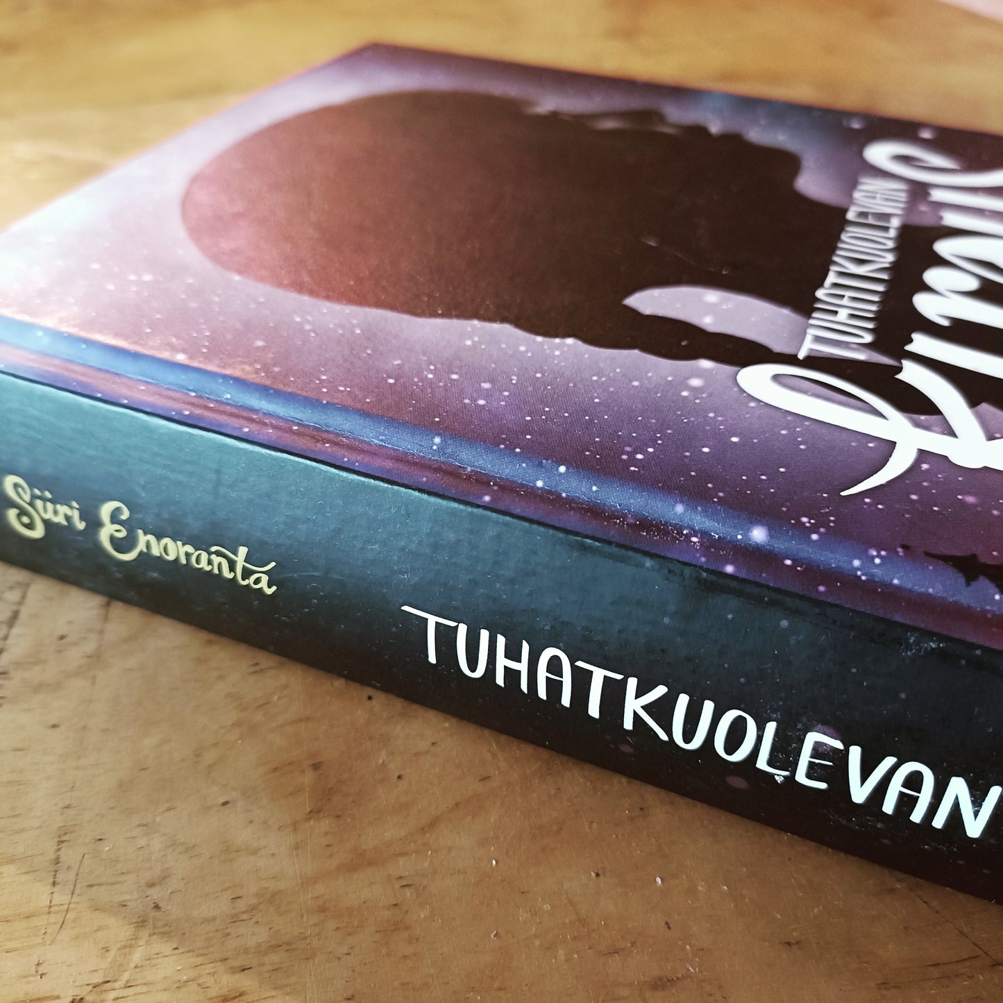 Tuhatkuolevan kirous - Siiri Enoranta