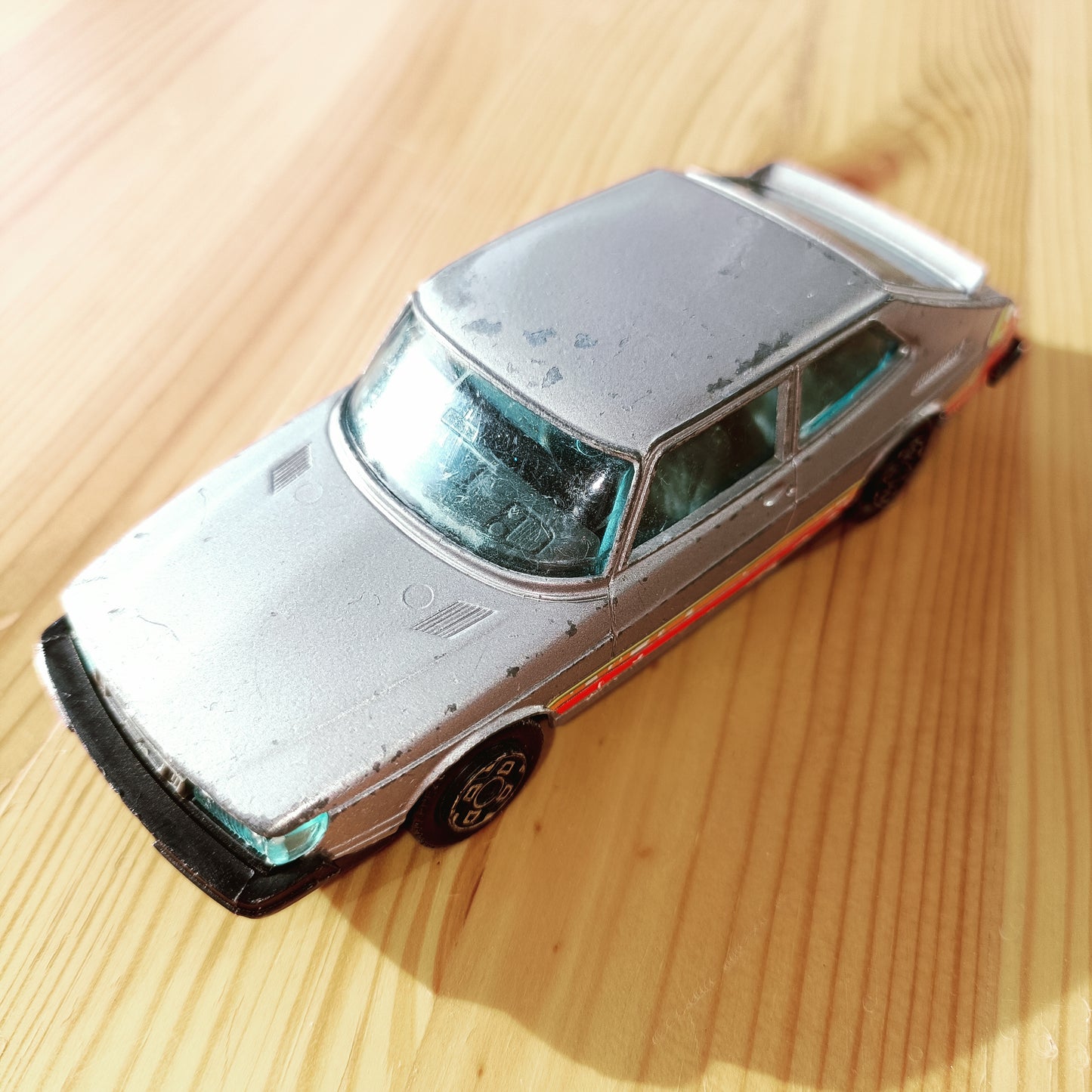 Bburago Saab 900 Turbo 1/43