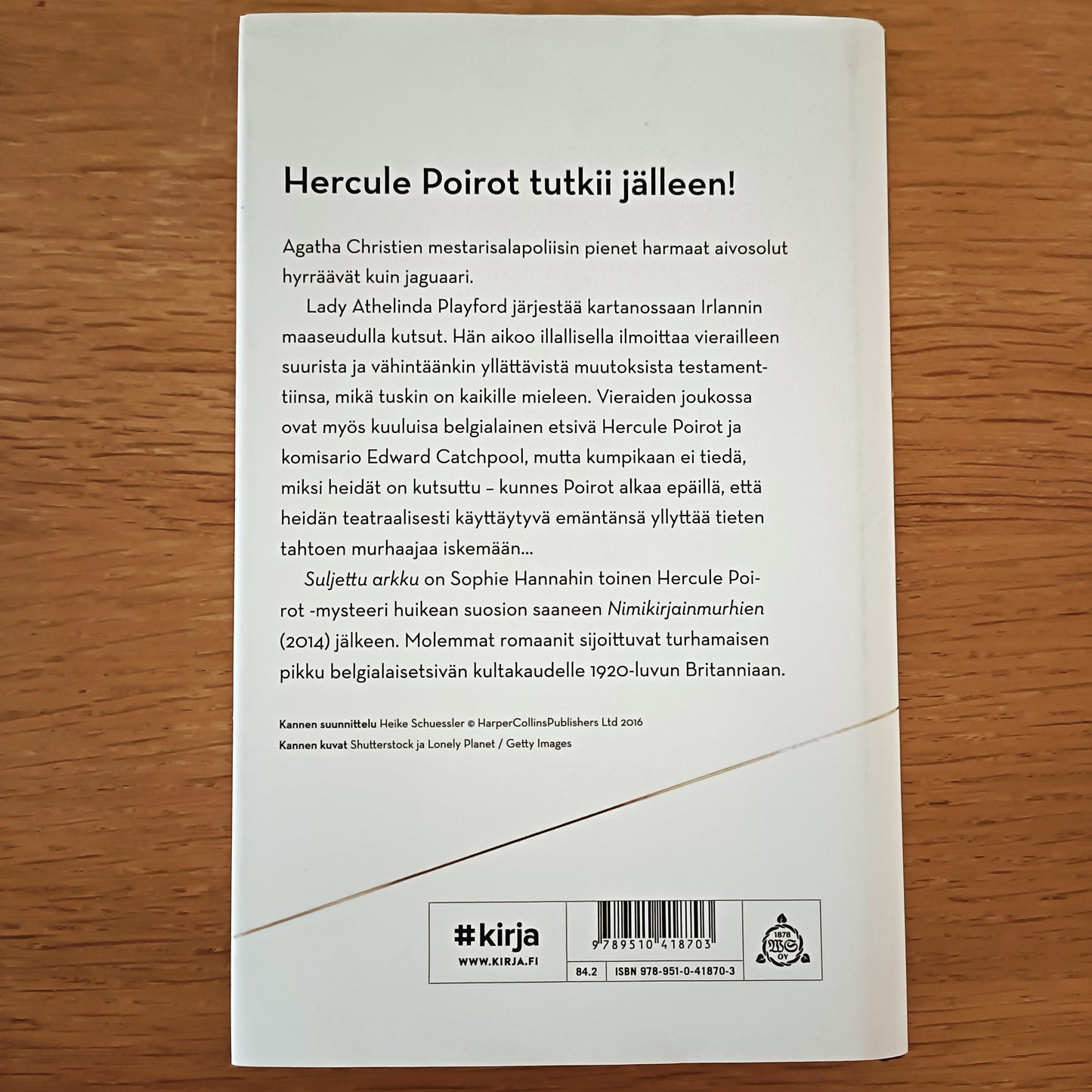 Suljettu arkku - Hannah Sophie