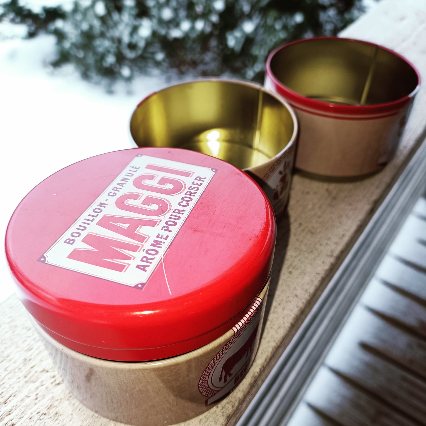 Maggi peltipurkki liemikuutioille