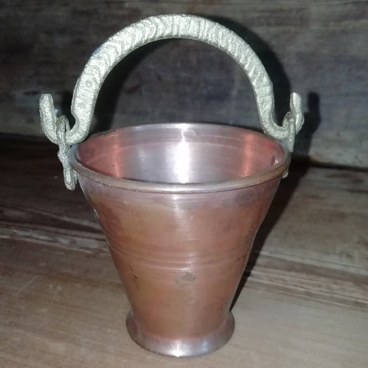 pieni kupariämpäri